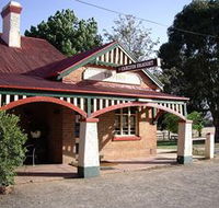 The Tumblong Tavern - Darwin Holiday
