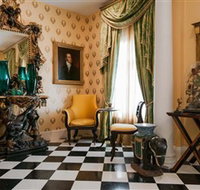 The Johnston Collection - Darwin Holiday