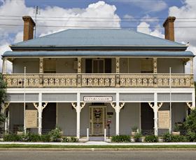 Glenara Gallery - Darwin Holiday 0