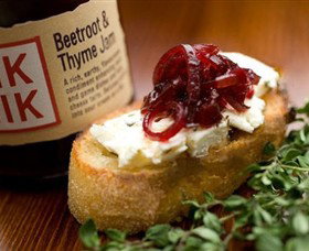 Piknik - Darwin Holiday 0