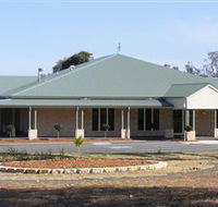 Bluebelles Art Gallery - Darwin Holiday