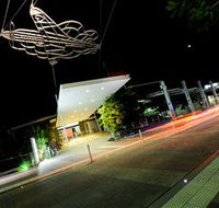 Gladstone City Library - Darwin Holiday