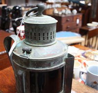 King's Antiques  Collectables - Darwin Holiday