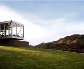 Logan Wines - Darwin Holiday 0