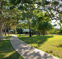 Millennium Esplanade and Tannum Sands Beach - Darwin Holiday