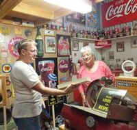 Bob's Shed - Darwin Holiday