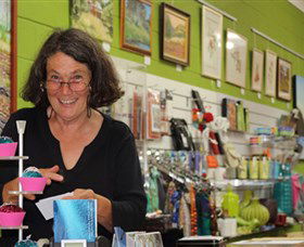 Artists On Parade Art Gallery - Darwin Holiday 0