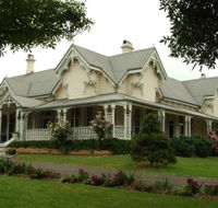 Harrow Gardens - Darwin Holiday