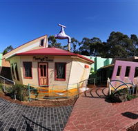 A Maze'N Things - Darwin Holiday
