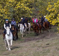 Burnelee Excursions on Horseback - Darwin Holiday