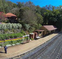 Spring Bluff Railway Station - Darwin Holiday