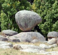 Balancing Rock - Darwin Holiday