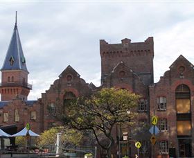 Touching History - Darwin Holiday 1