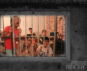 PaniQ Room Escape - Darwin Holiday 3