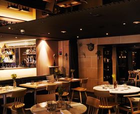 The Governor's Table Bar & Dining - Darwin Holiday 1