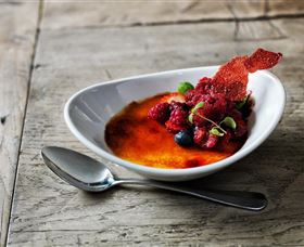 The Governor's Table Bar & Dining - Darwin Holiday 3