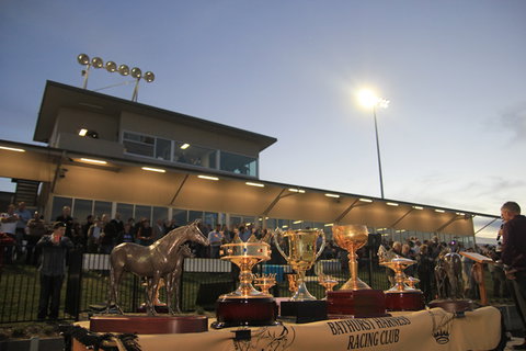 Bathurst Harness Racing Club - Darwin Holiday 0