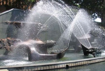 Newcastle Art Gallery - Darwin Holiday 0