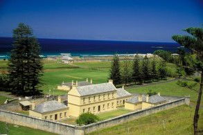 Newcastle Ghost Tours - Darwin Holiday 1