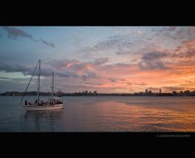 A Luxury Yacht On Sydney Harbour - Darwin Holiday 3