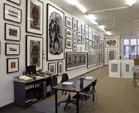 The Australian Art Print Network - Darwin Holiday 0
