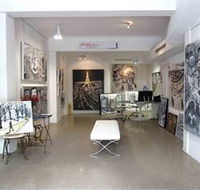Mark Hanham Gallery - Darwin Holiday