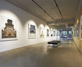 Black Eye Gallery - Darwin Holiday 0