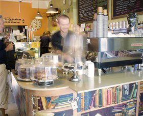 Ampersand CafÃ© Bookstore Paddington - Darwin Holiday 1