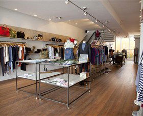 Incu Clothing - Darwin Holiday 0