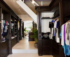 Parliament House NSW Darwin Holiday