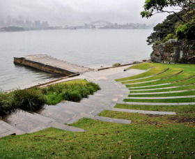 Sydney Harbour National Park - Bradleys Head - Darwin Holiday 0