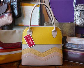 Leo Monk Handbags - Darwin Holiday 2