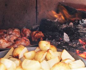 Vesuvio WoodFire Cooking Classes - Darwin Holiday 2