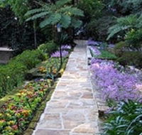 Lisgar Gardens - Darwin Holiday