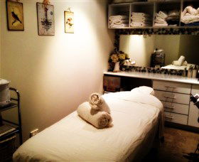 Refresh Face And Body - Darwin Holiday 0