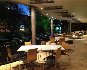 Castle Hill Tavern - Darwin Holiday 0