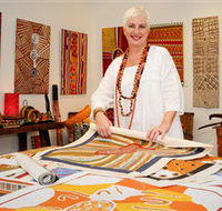 Bouddi Gallery - Contemporary Aboriginal Art - Darwin Holiday
