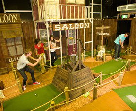 Mega Mini Golf - Darwin Holiday 0