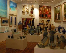 Articles Fine Art Gallery - Darwin Holiday 1