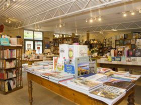 Matilda Bookshop - Darwin Holiday 3