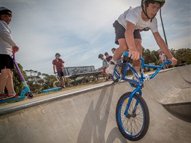 Yankalilla Lions Youth Park - Darwin Holiday 0