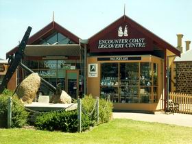 Encounter Coast Discovery Centre And The Old Customs And Station Masters House - Darwin Holiday 0