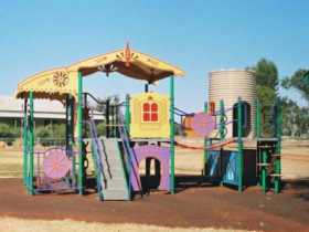 Charleville - Graham Andrews Parklands - Darwin Holiday 4