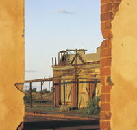 Kookynie Ruins - Darwin Holiday