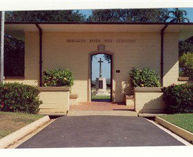 Adelaide River War Cemetery - Darwin Holiday 1