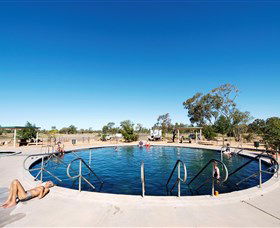 Lightning Ridge Bore Baths - Darwin Holiday 0