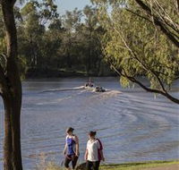 St George Riverbank Walkway - Darwin Holiday