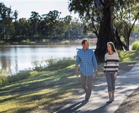 St George Riverbank Walkway - Darwin Holiday 1
