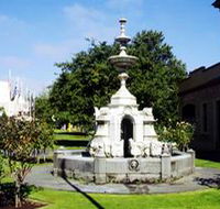 Cave Gardens - Darwin Holiday