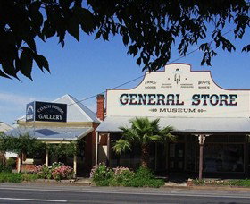 Coach House Art Gallery And Museum - Darwin Holiday 0